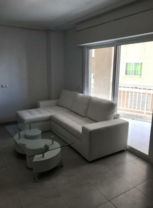Modern Beach Apartment Торевиеха Екстериор снимка