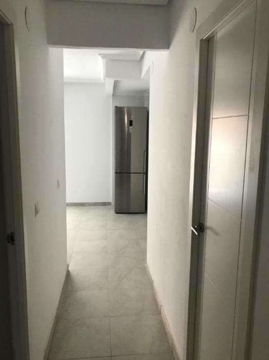 Modern Beach Apartment Торевиеха Екстериор снимка